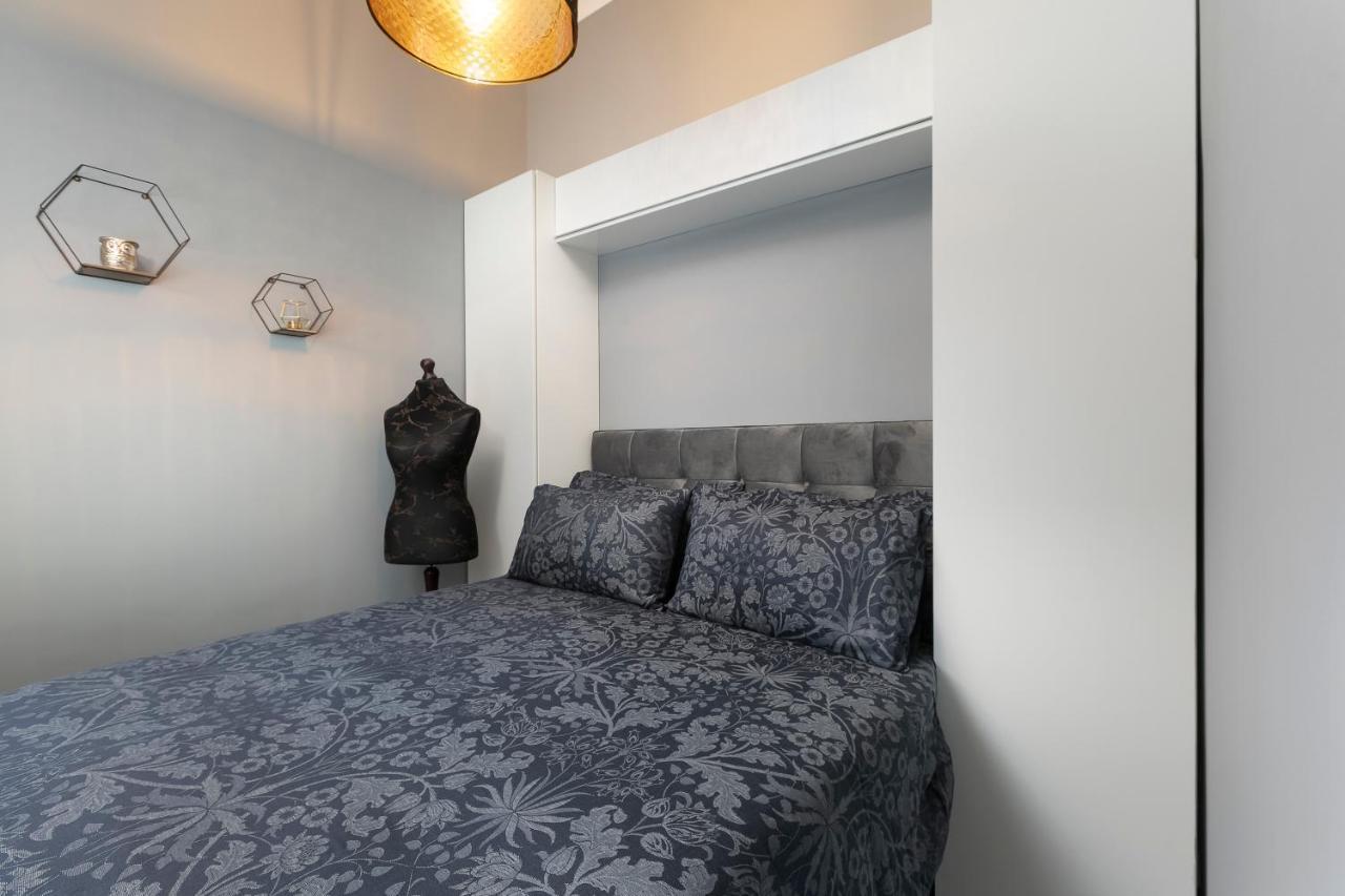 Marine Parade Sea View 2-Bedroom Apartment 布赖顿 外观 照片